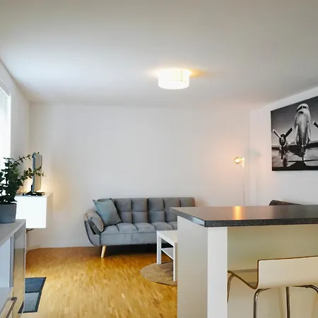 Stilvolles Apartment In Stadtnaehe-Parkplatz- 4 Personen- Balkon Wolfsburg Esterno foto