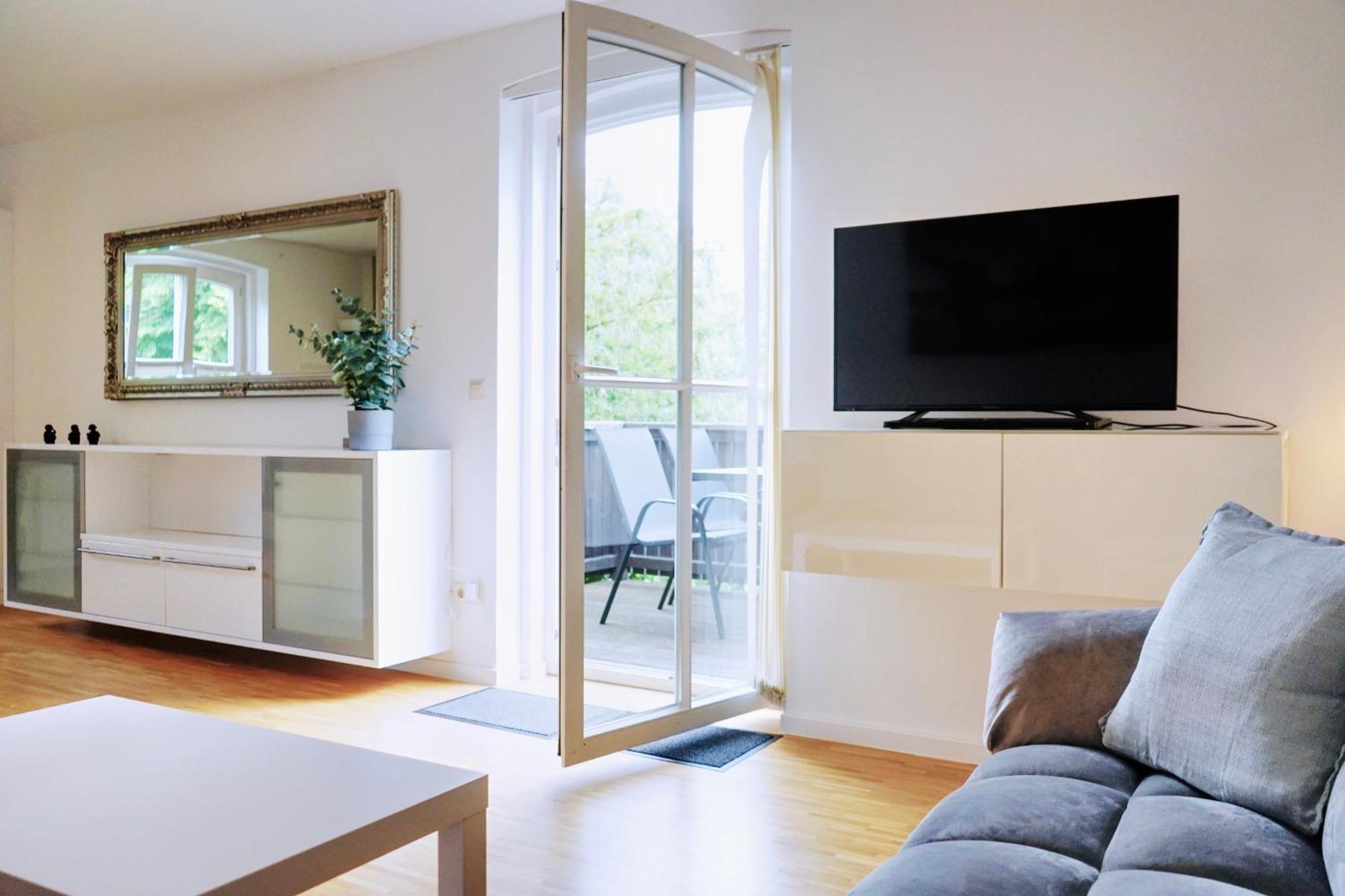 Stilvolles In Stadtnaehe-parkplatz- 4 Personen- Balkon Apartment Wolfsburg