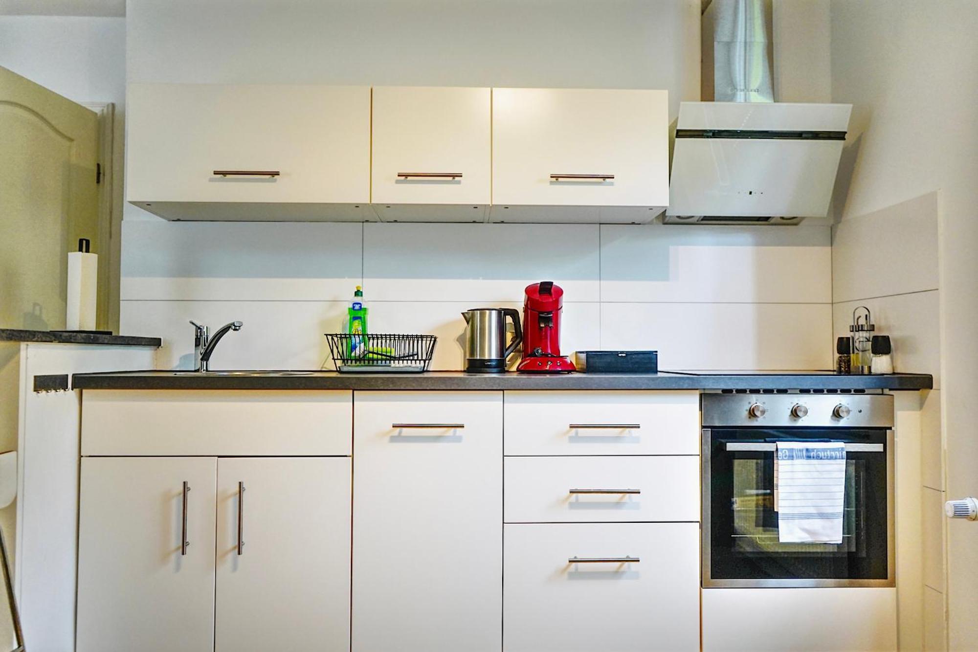 Stilvolles In Stadtnaehe-parkplatz- 4 Personen- Balkon Wolfsburg