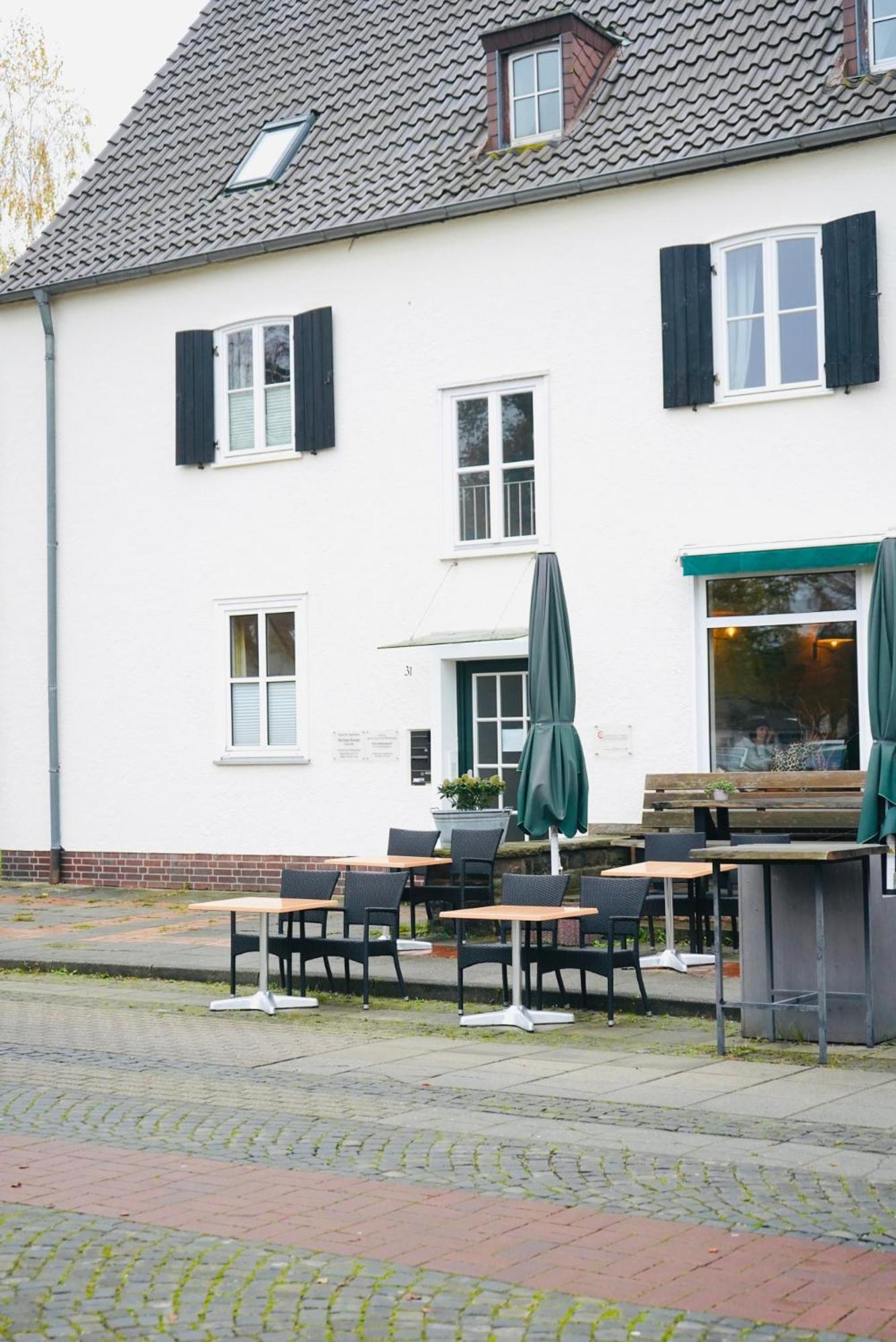 Stilvolles In Stadtnaehe-parkplatz- 4 Personen- Balkon * Wolfsburg